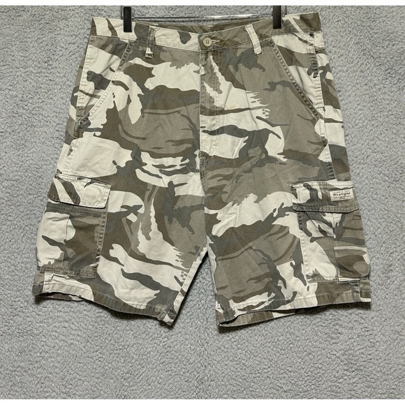 Wrangler Other - Vintage Wrangler Baggy Utility Cargo Shorts 36x9 Brushstroke Camo Y2K